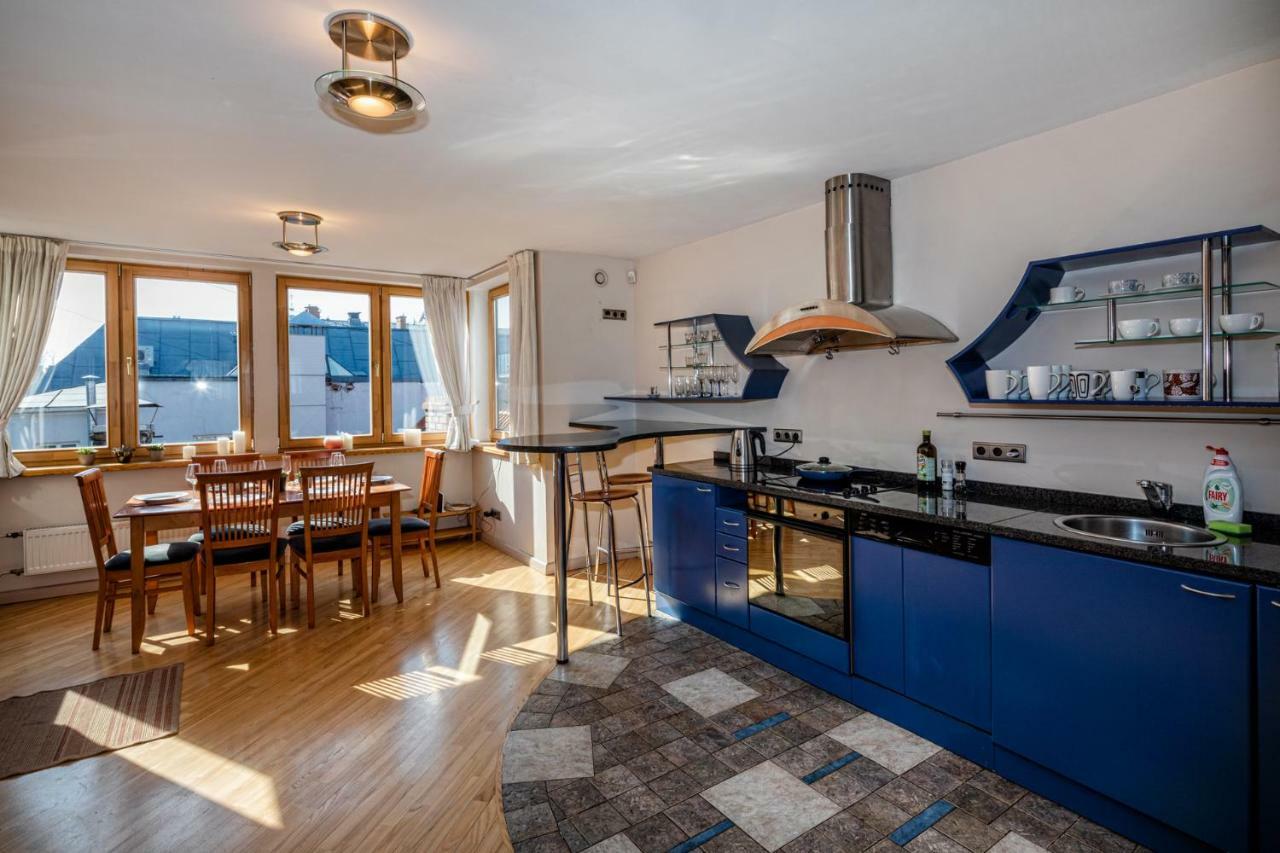Old Riga Aldaru Street 2 Level Apartment With Terrace Exterior photo