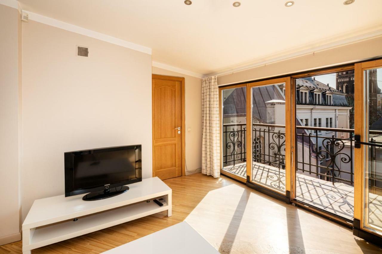 Old Riga Aldaru Street 2 Level Apartment With Terrace Exterior photo